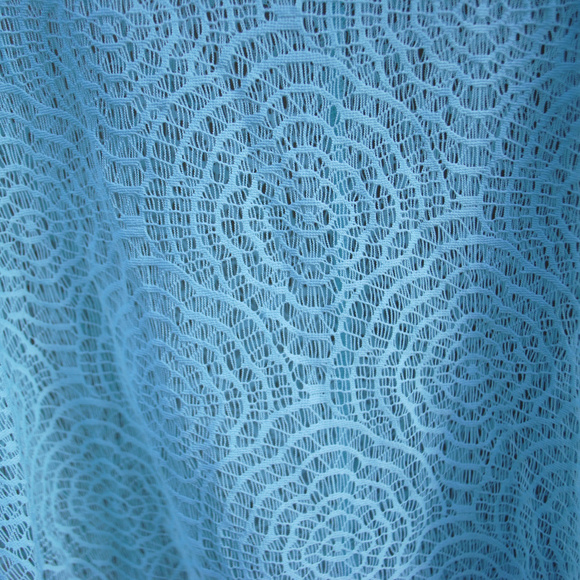 Charlotte Ruse blue crop top Small - Picture 2 of 4